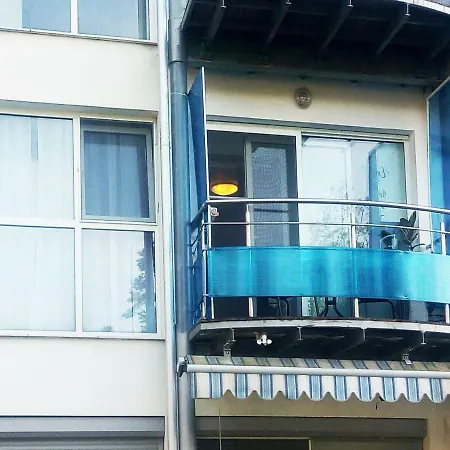 Sophie By The Sea * Saturn