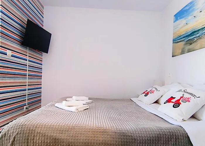 Sophie By The Sea Saturn