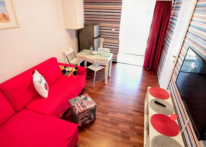 Sophie By The Sea * Saturn